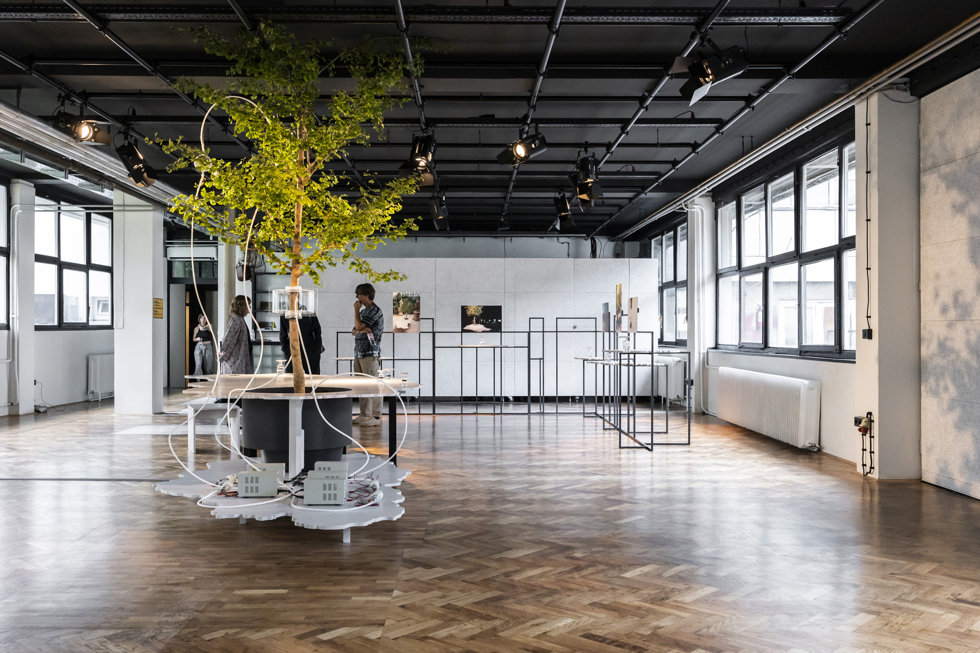 KONTEJNER venue gallery space, some visitors in the back