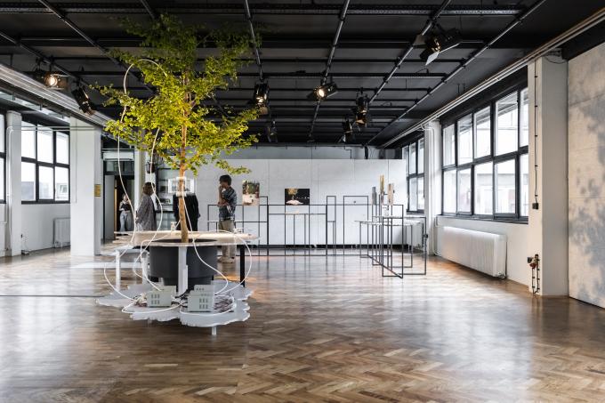 KONTEJNER venue gallery space, some visitors in the back